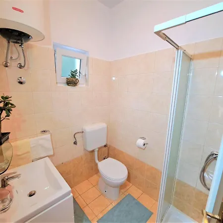 Irena Gregov 4* Moscenicka Draga